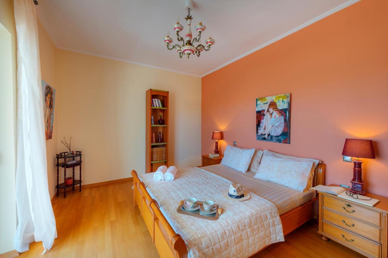 The Painters Luxurious Villa Anavyssos Exterior photo